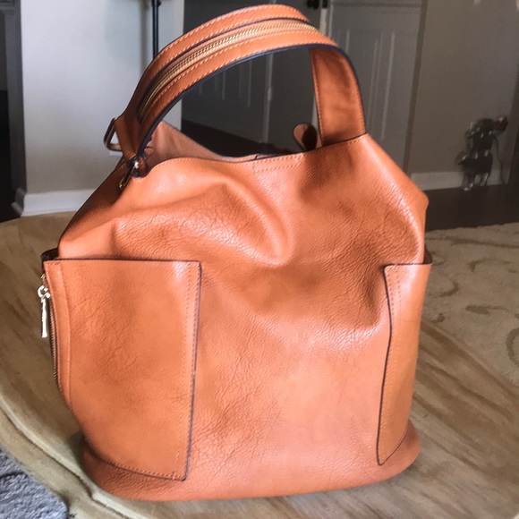 Boutique Handbags - Brown Leather Purse 👜